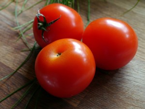 トマト〜最強の抗酸化作用をもつリコピンをたくさん含んでます！低カロリーなのでダイエットにオススメです♪